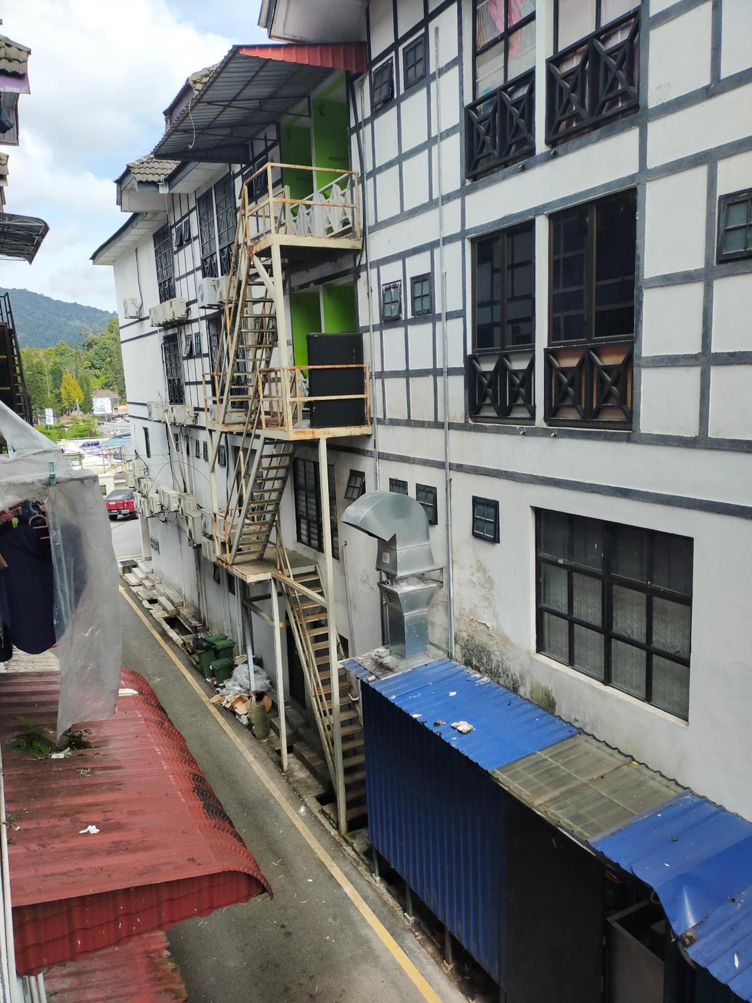 Netasha Holiday Inn Tanah Rata Luaran gambar